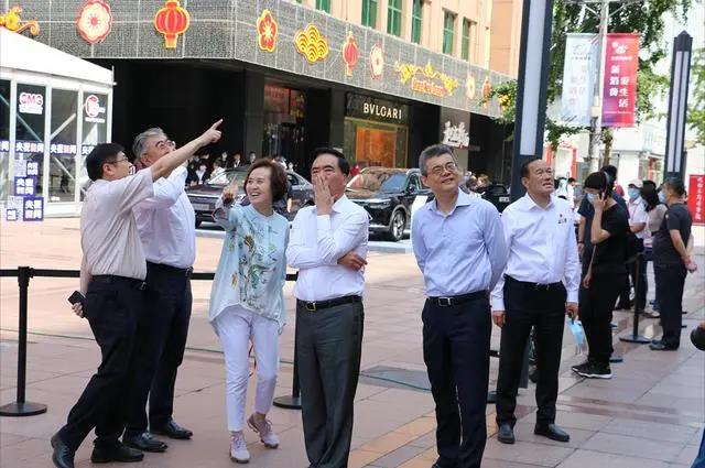 /uploads/image/2020/06/08/王府井2.jpg 王府井2.jpg